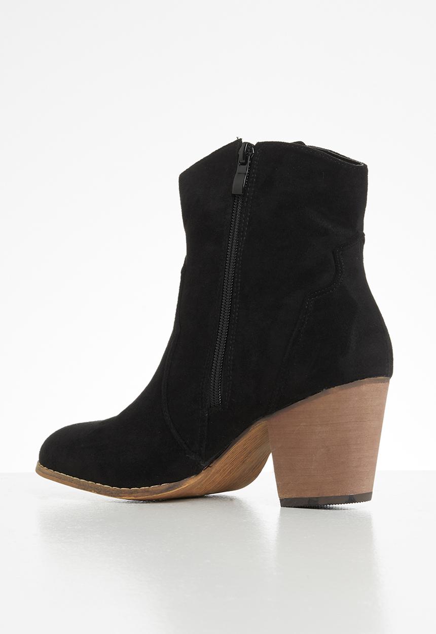 Seduction - Western ankle boot - black. DNU