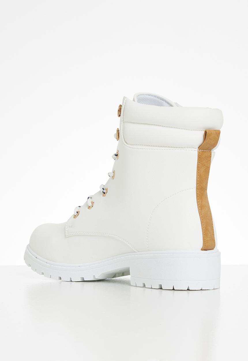 Seduction - Lace up combat boot - white