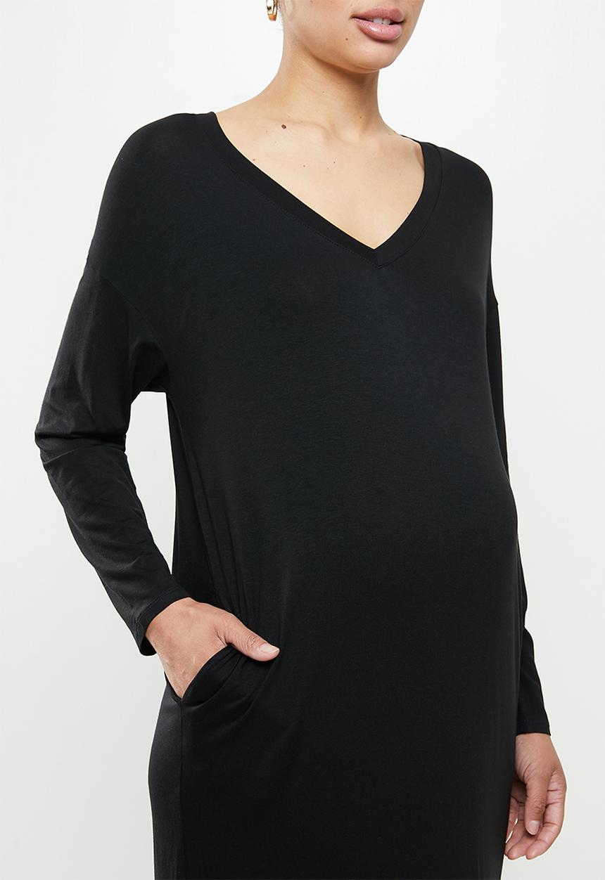 Superbalist - Easy fit v-neck long sleeve tee dress - black