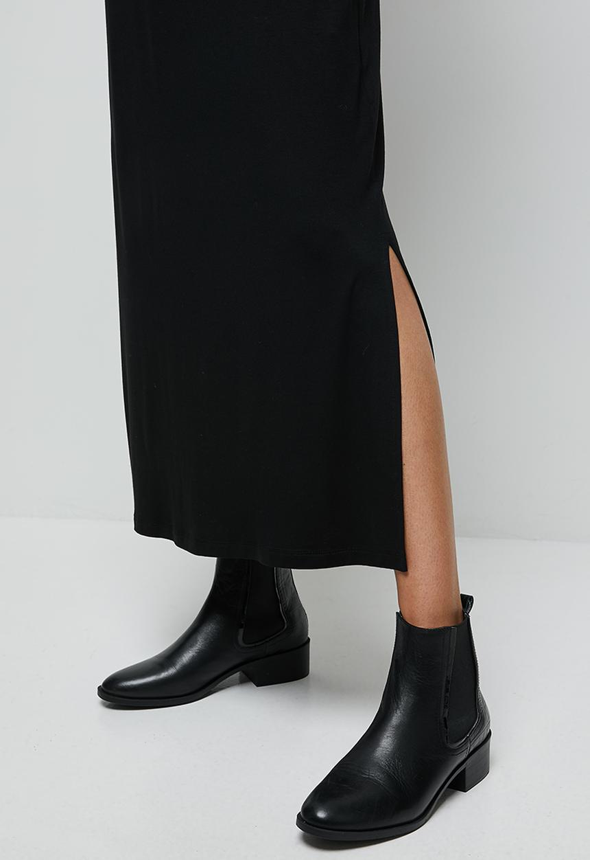 edit - Knit long sleeve slit maxi - black