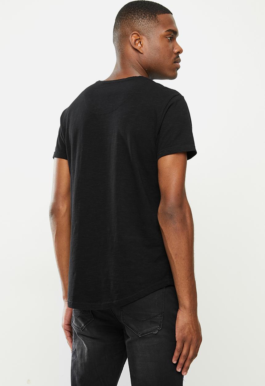 S.P.C.C - Alpha scooped hem tee - black 