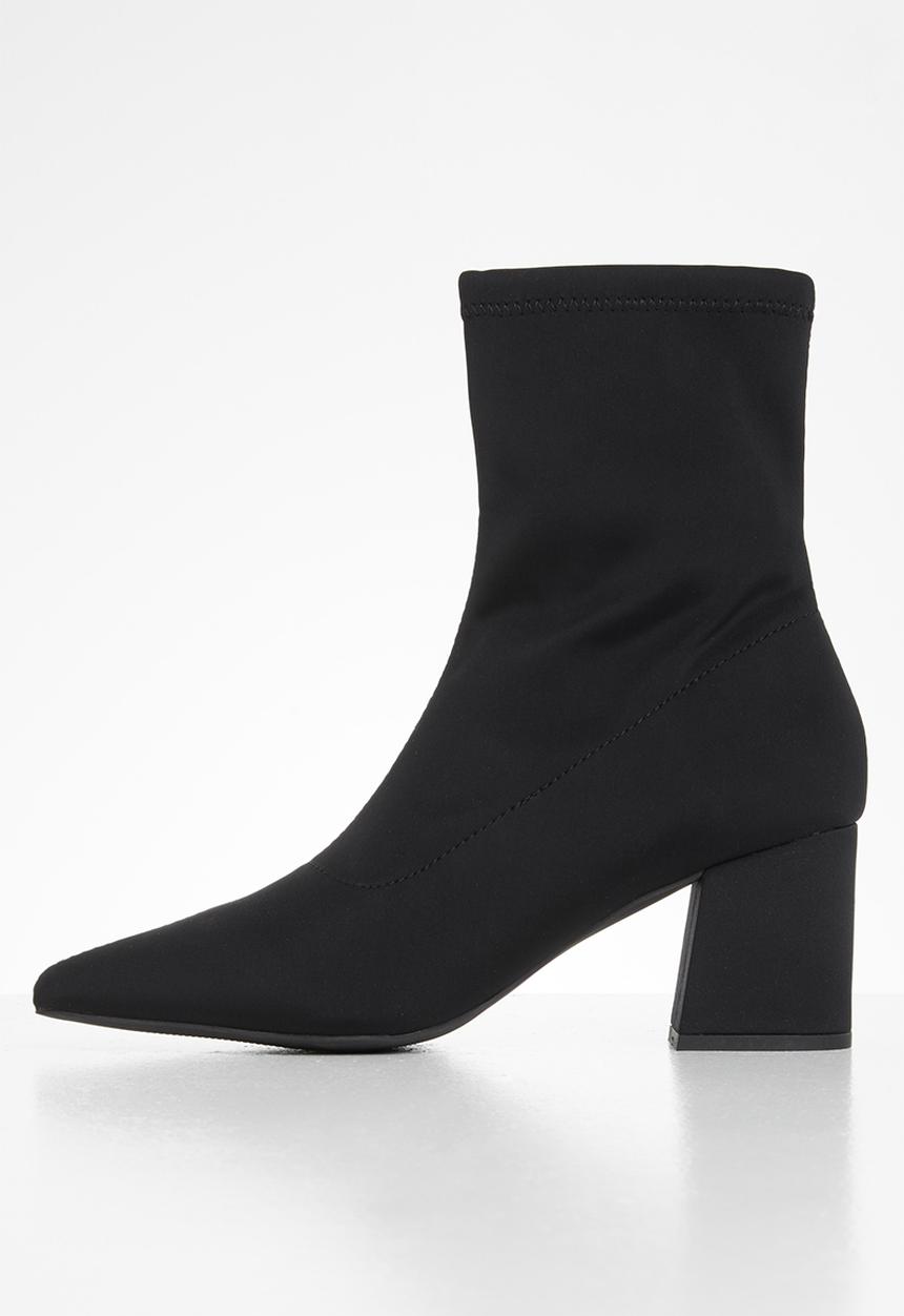 Missguided - Pointed toe mid heel sock boot lycra - black