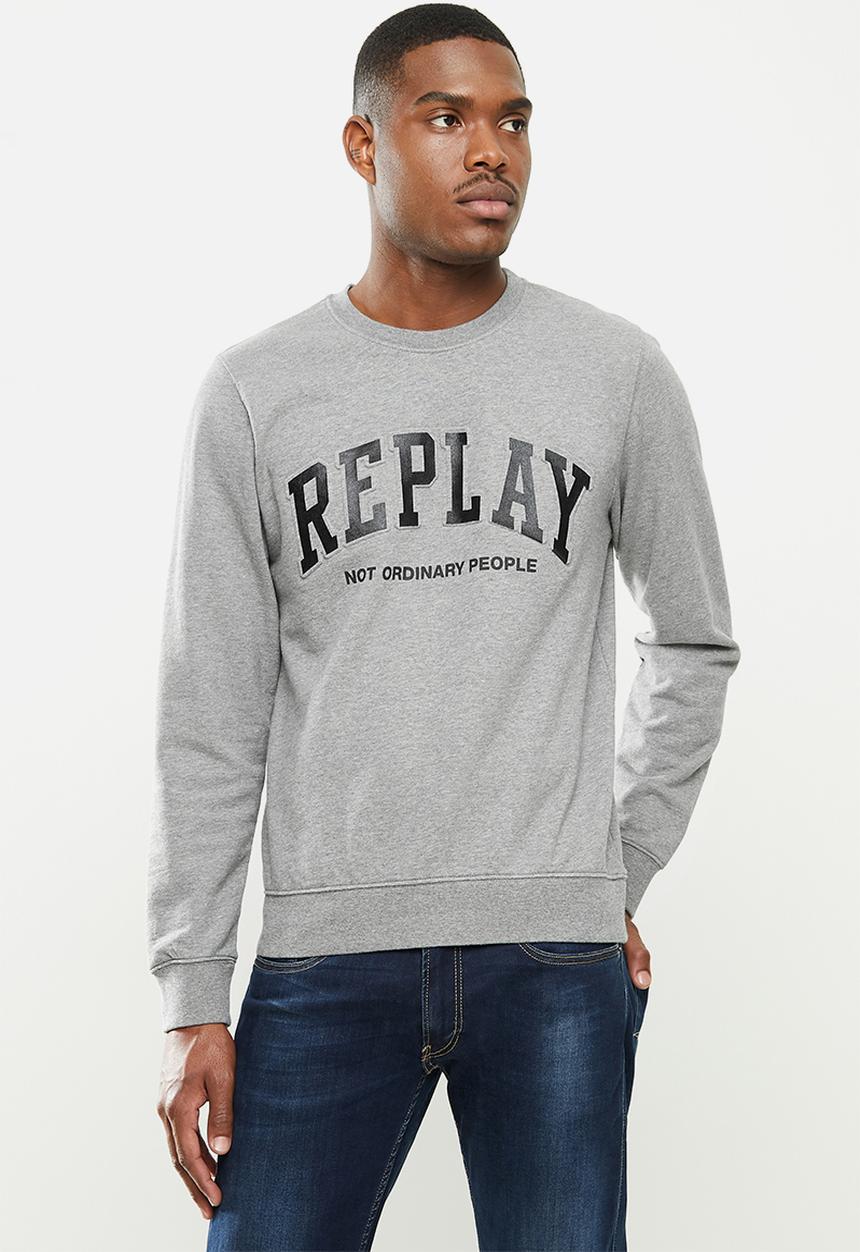 Replay - Replay embossed logo crew fleece - grey