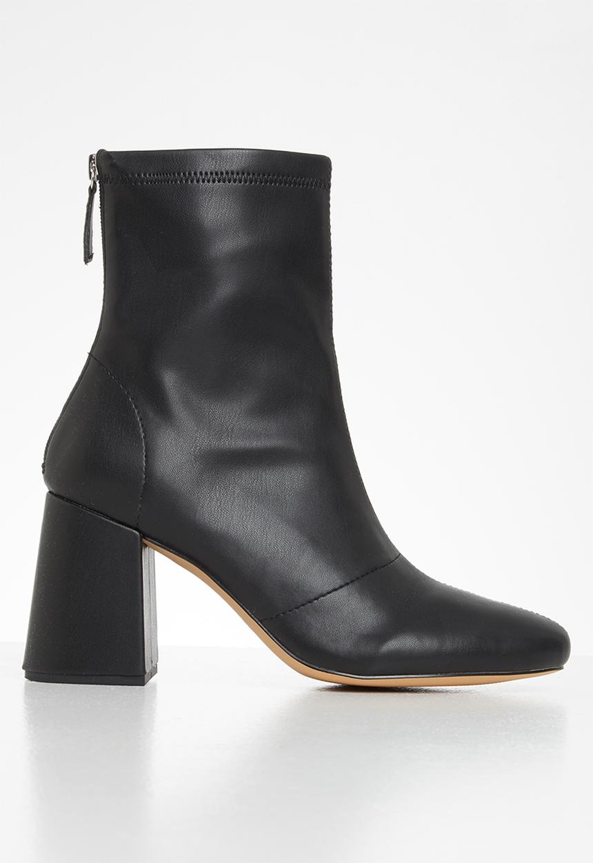 Missguided - Faux leather block heel sock boots - black