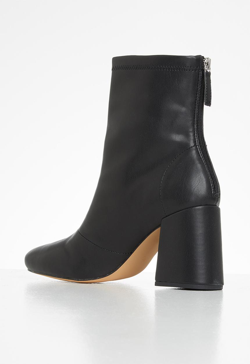 Missguided - Faux leather block heel sock boots - black