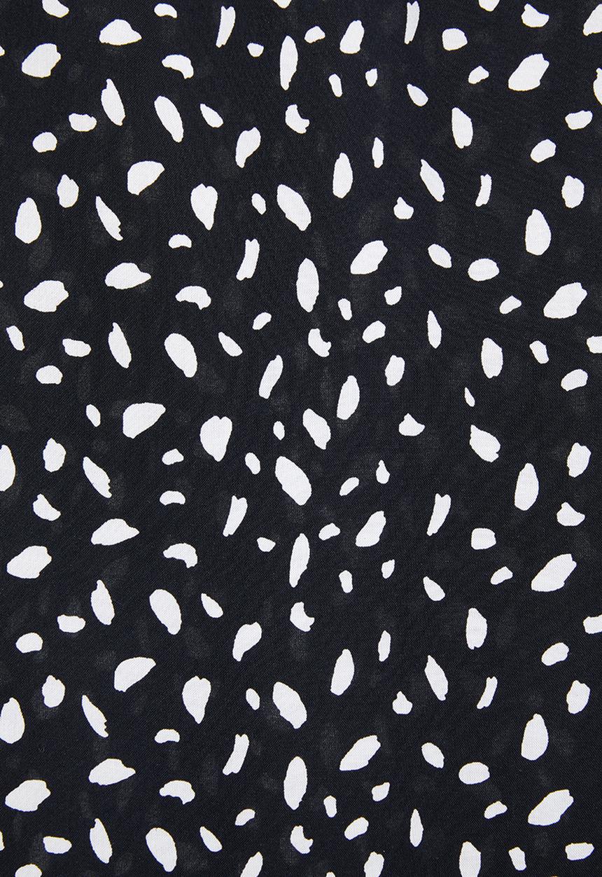 Superbalist - Empire cutline curved hem dress - black & white