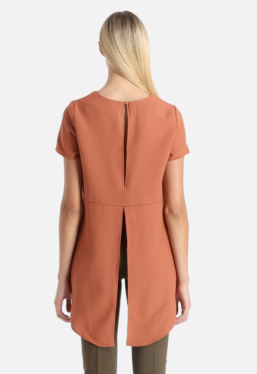 Glamorous - Open Shell Top With Split Back