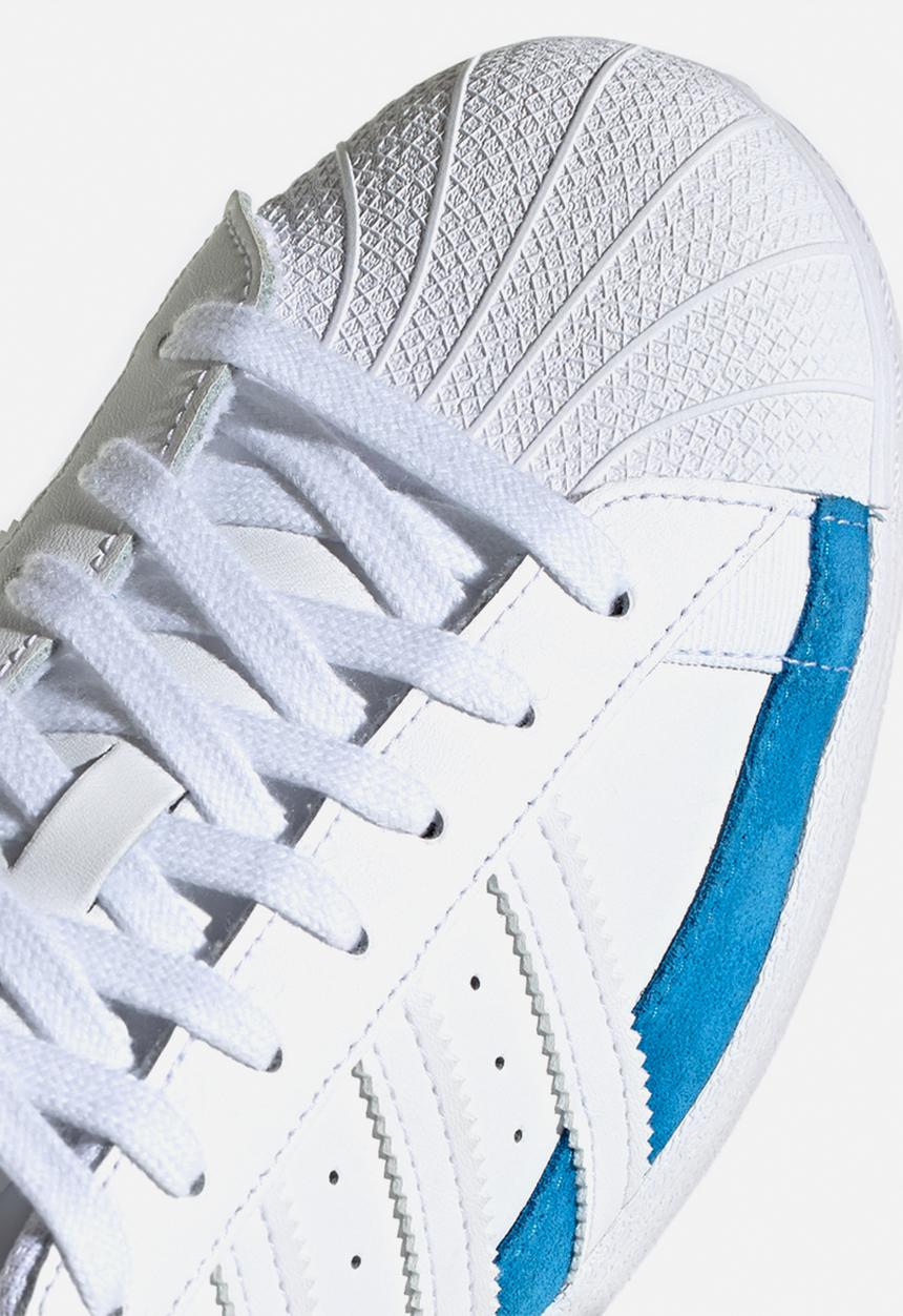 adidas Originals - Superstar - bright blue/ftwr white/core black