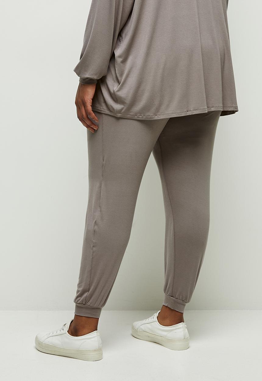 edit Plus - Easy fit cuffed jogger - taupe