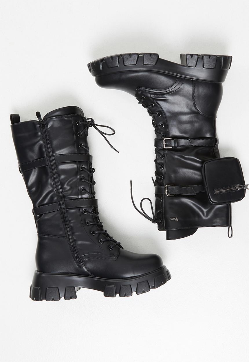 Plum - Nova chunky boot with removable pouch - black