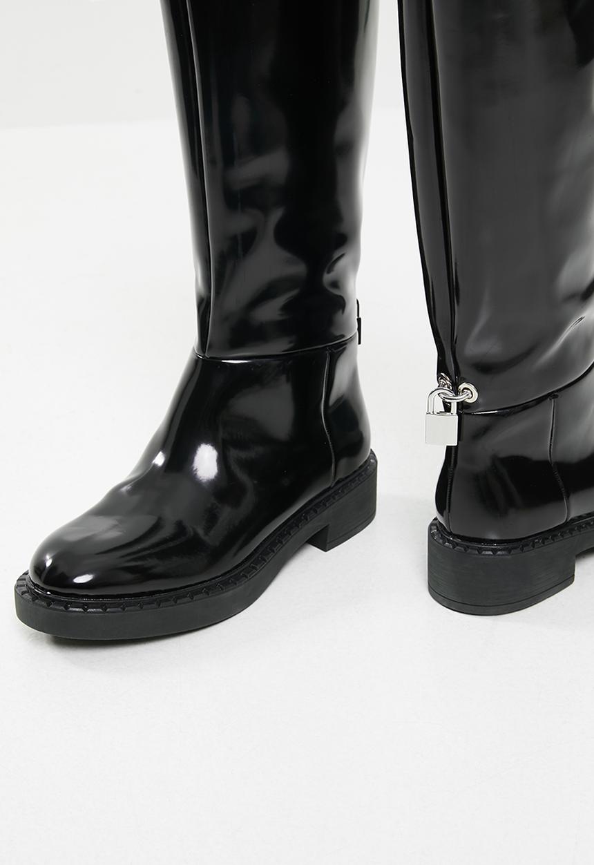 Public Desire - Alias lock detail riding boot - black