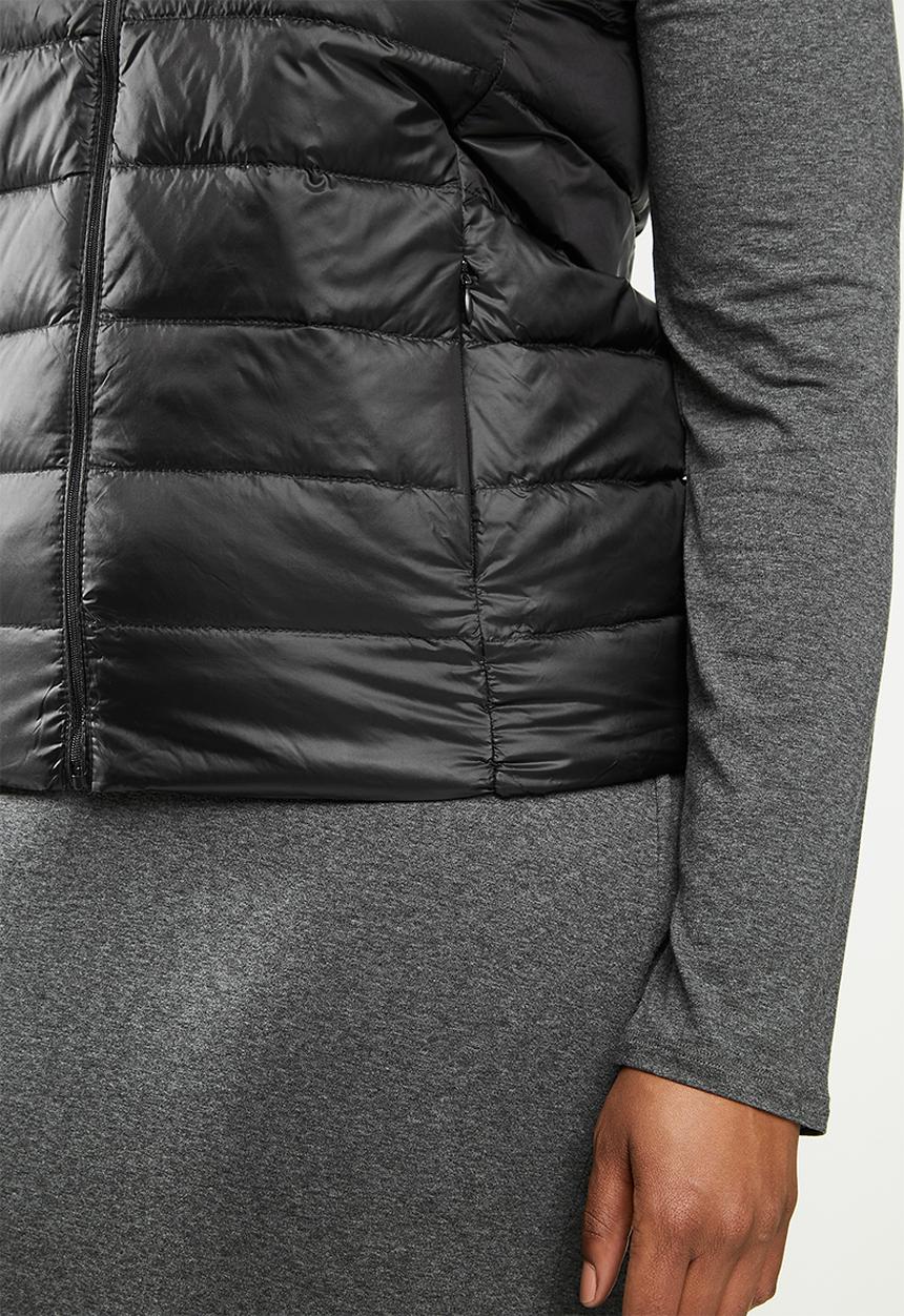 STYLE REPUBLIC PLUS - Quilted gillet - black
