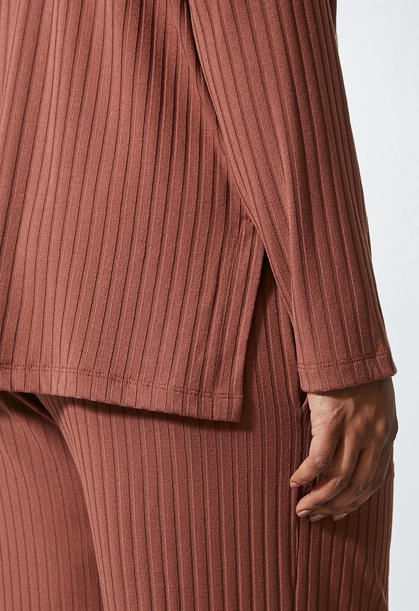 Superbalist - Roll neck soft touch top - dark pink