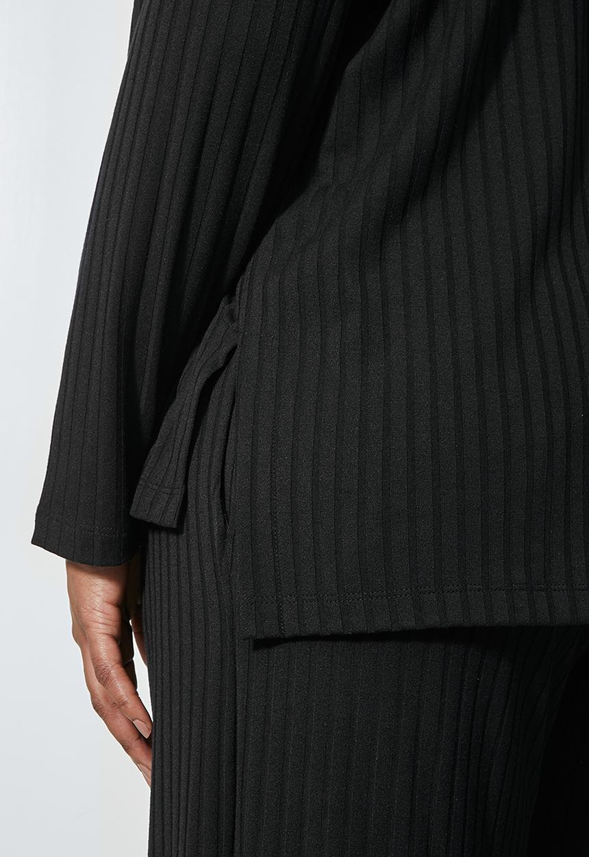Superbalist - Roll neck soft touch top - black