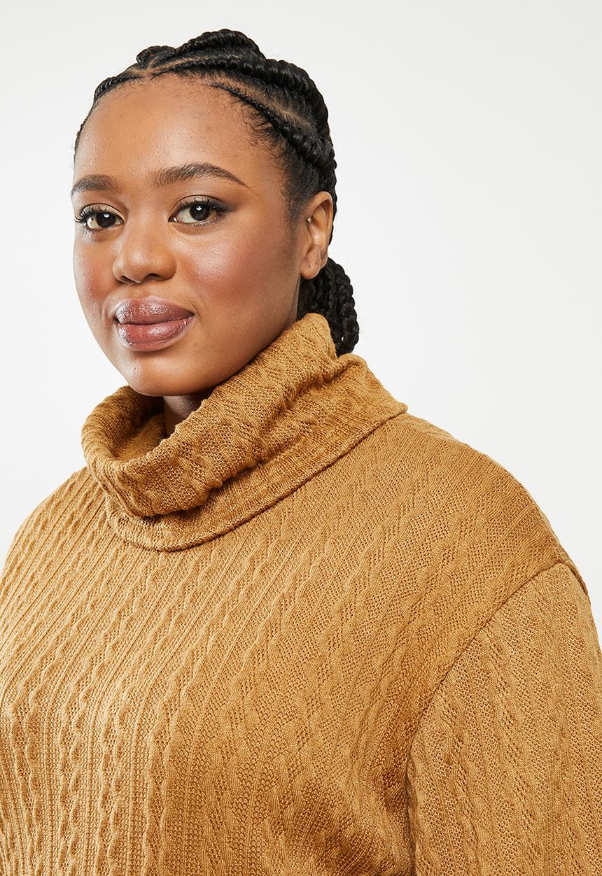 Me&B - Plus caramel cowl neck cable knit top with bellow sleeve - brown 