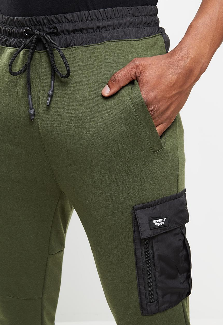 SOVIET - Harden track pants - olive