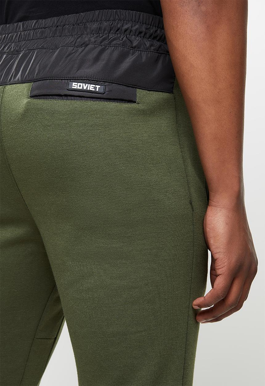 SOVIET - Harden track pants - olive