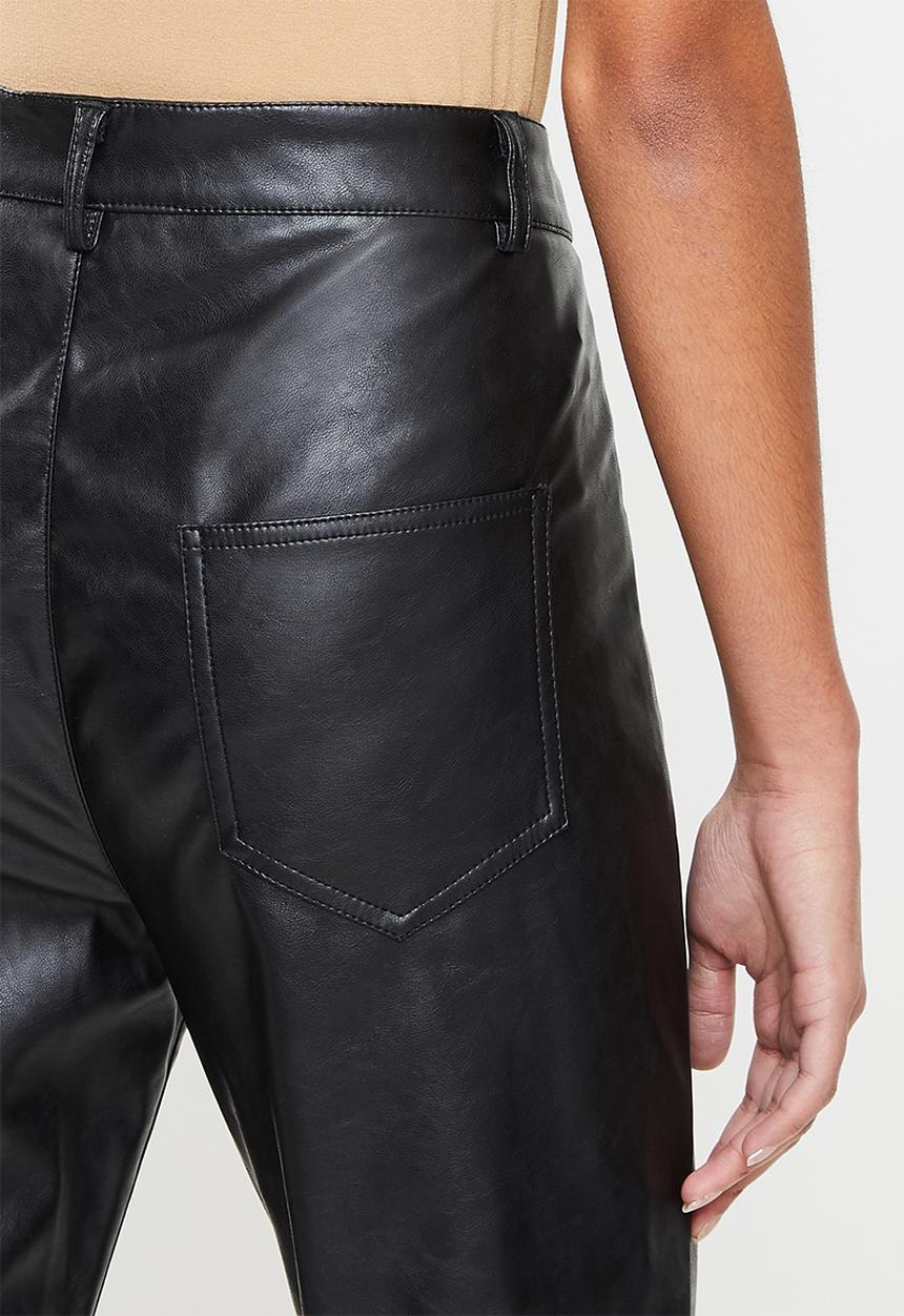 Glamorous - Petite pu coated trouser - black