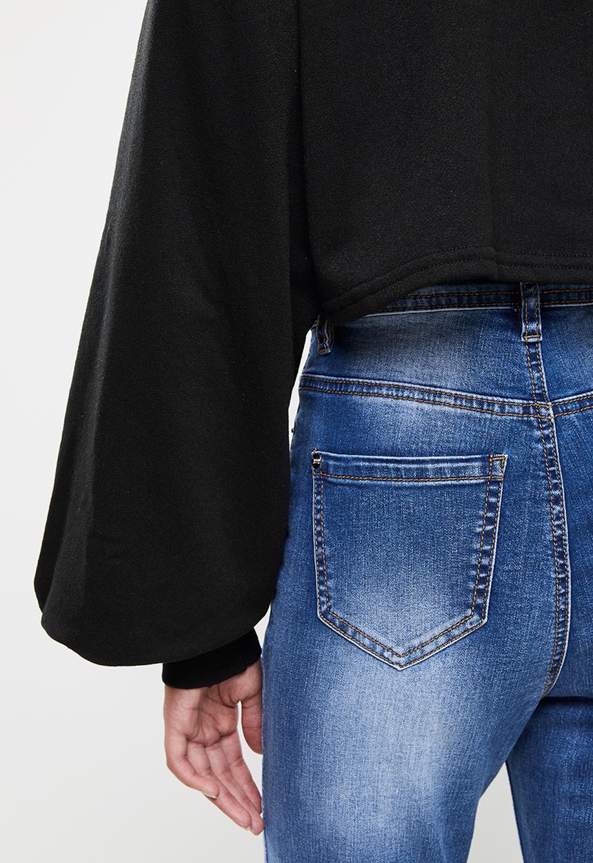 Missguided - Petite balloon sleeve oversized crop sweat - black