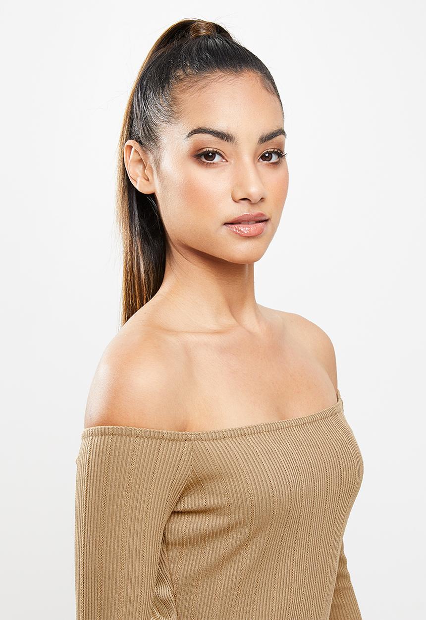 Missguided - Petite texture rib bodycon midi dress - brown