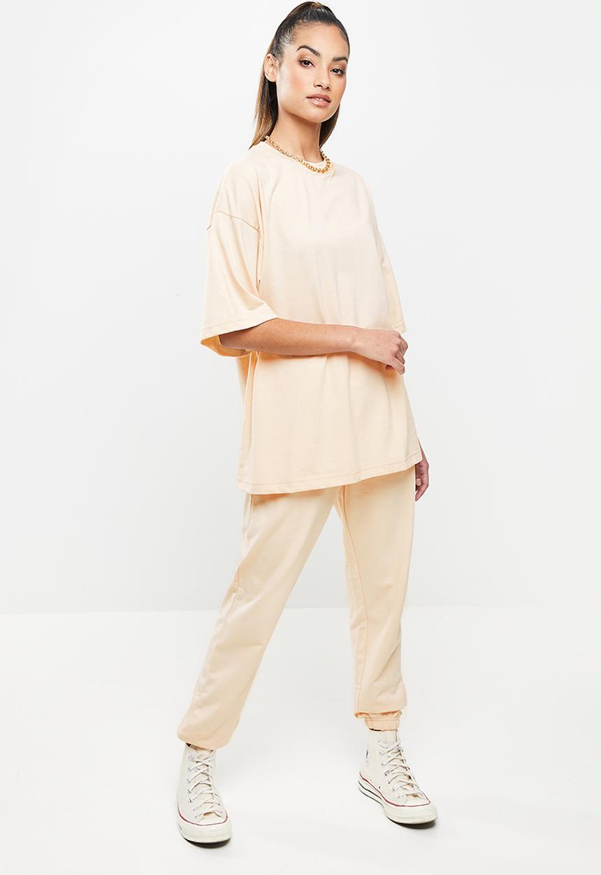 Missguided - Petite T-shirt jogger co-ord set - stone