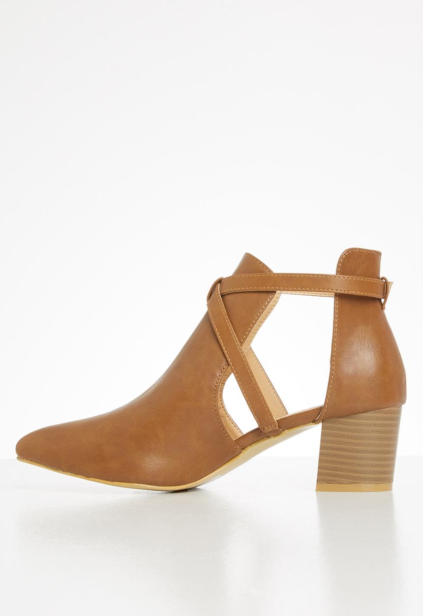 Jada - Side cut out ankle boot - tan