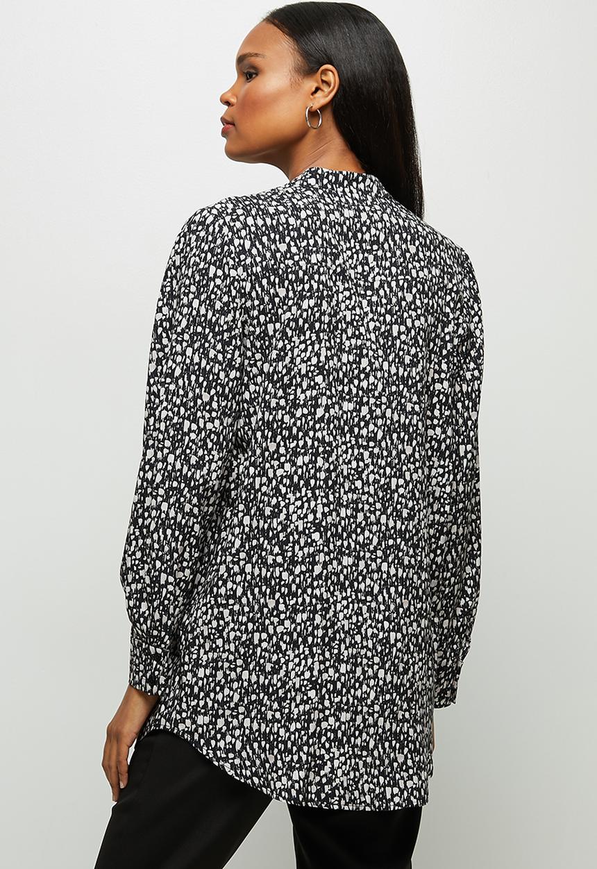 edit - Mandarin printed longline shirt - black & white