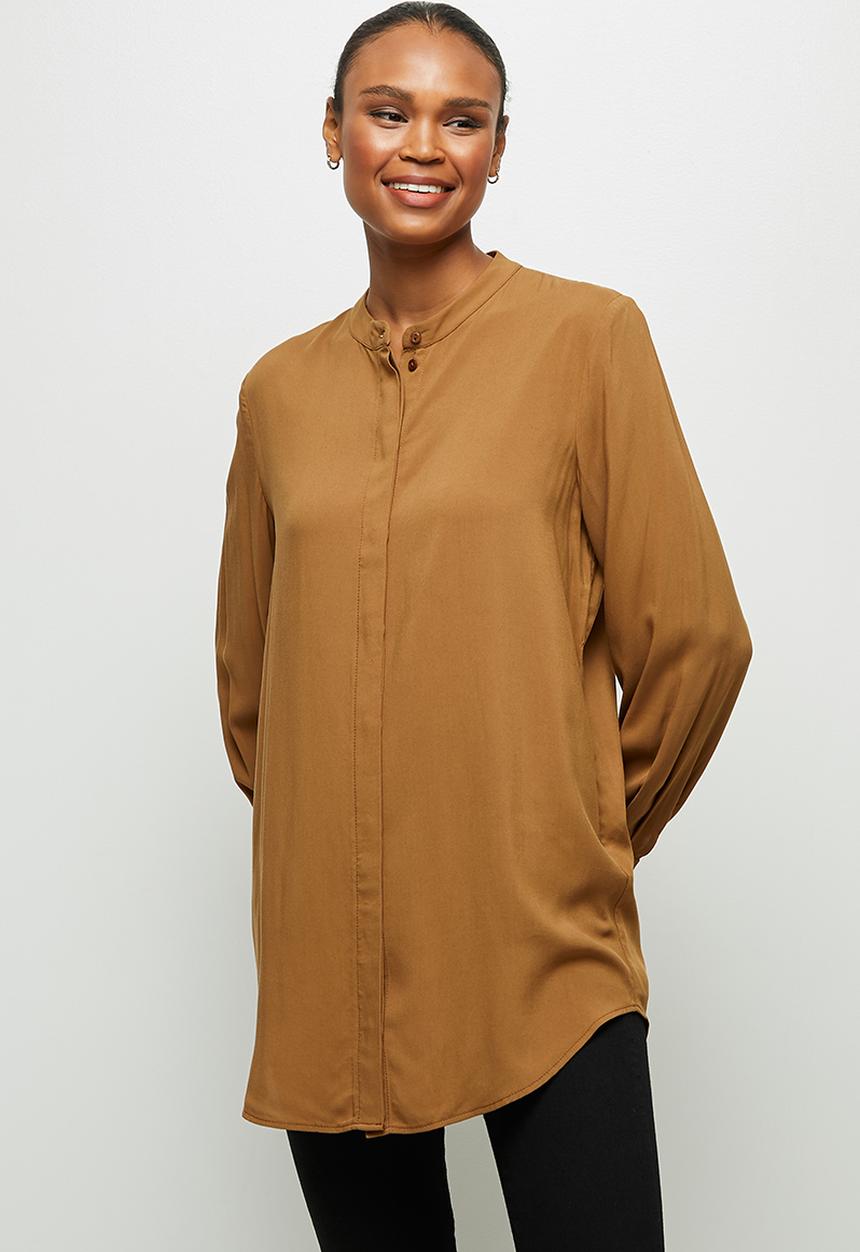 edit - Mandarin printed longline shirt - tan