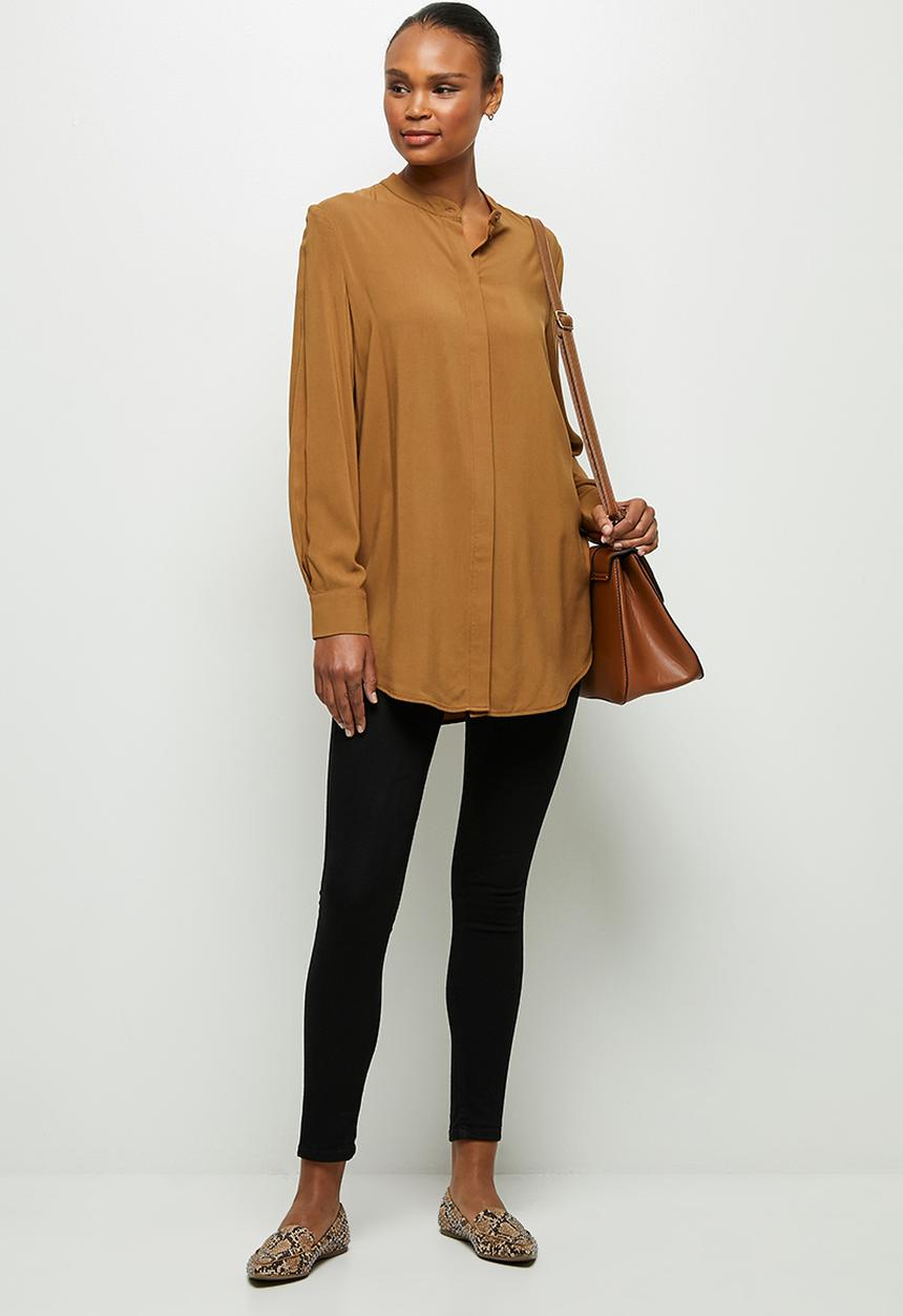 edit - Mandarin printed longline shirt - tan