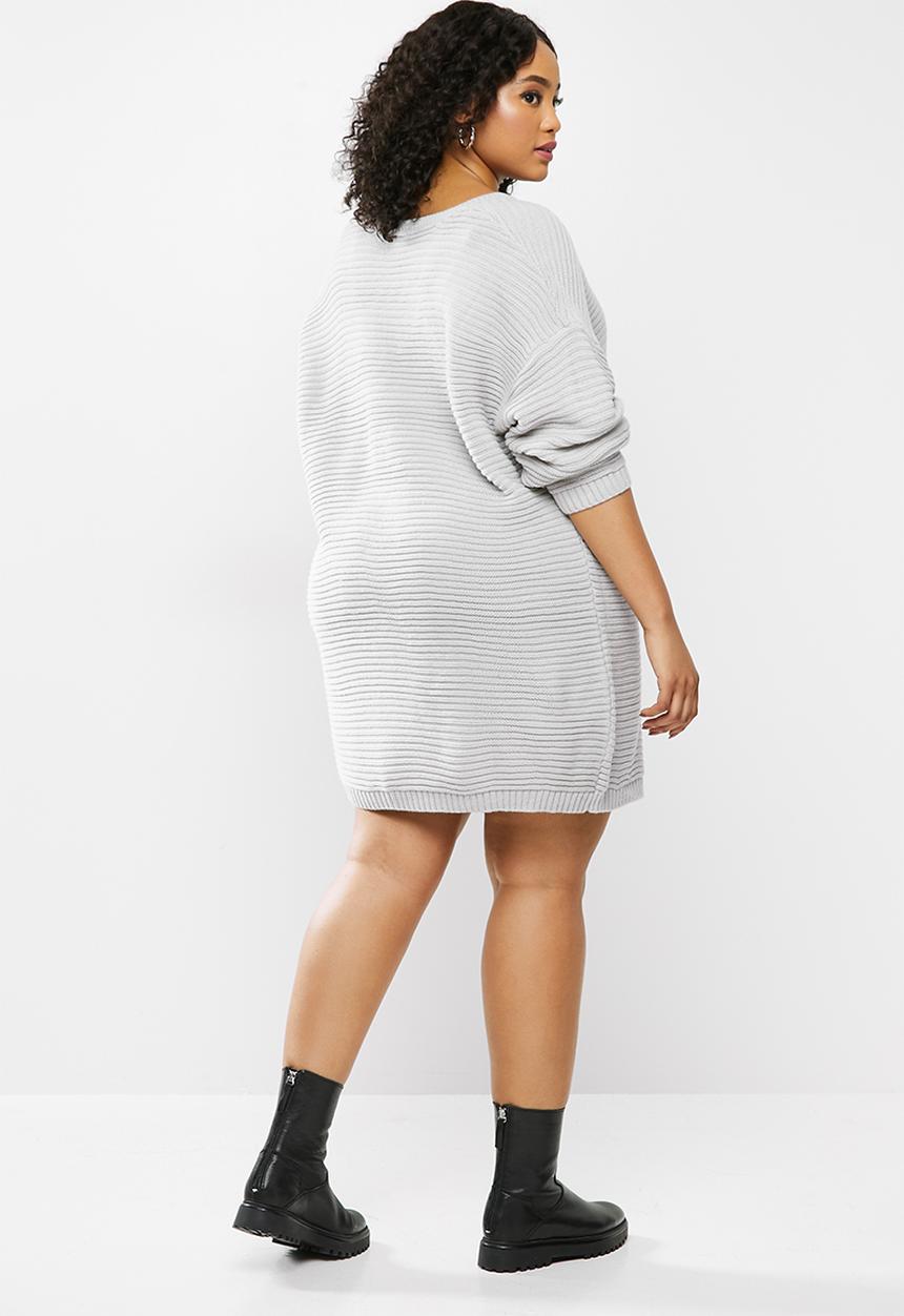 Missguided - Plus v neck ribbed dress - grey