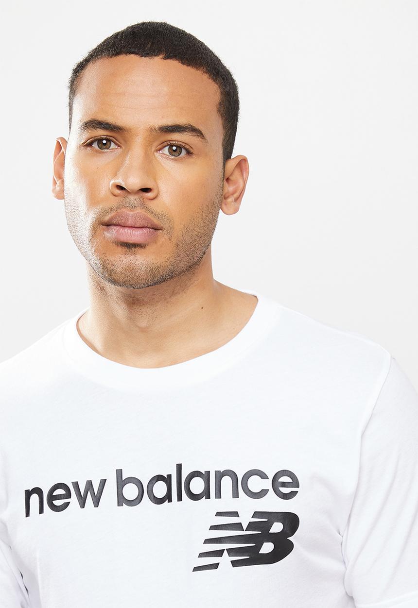 New Balance  - Nb classics core logo tee - white