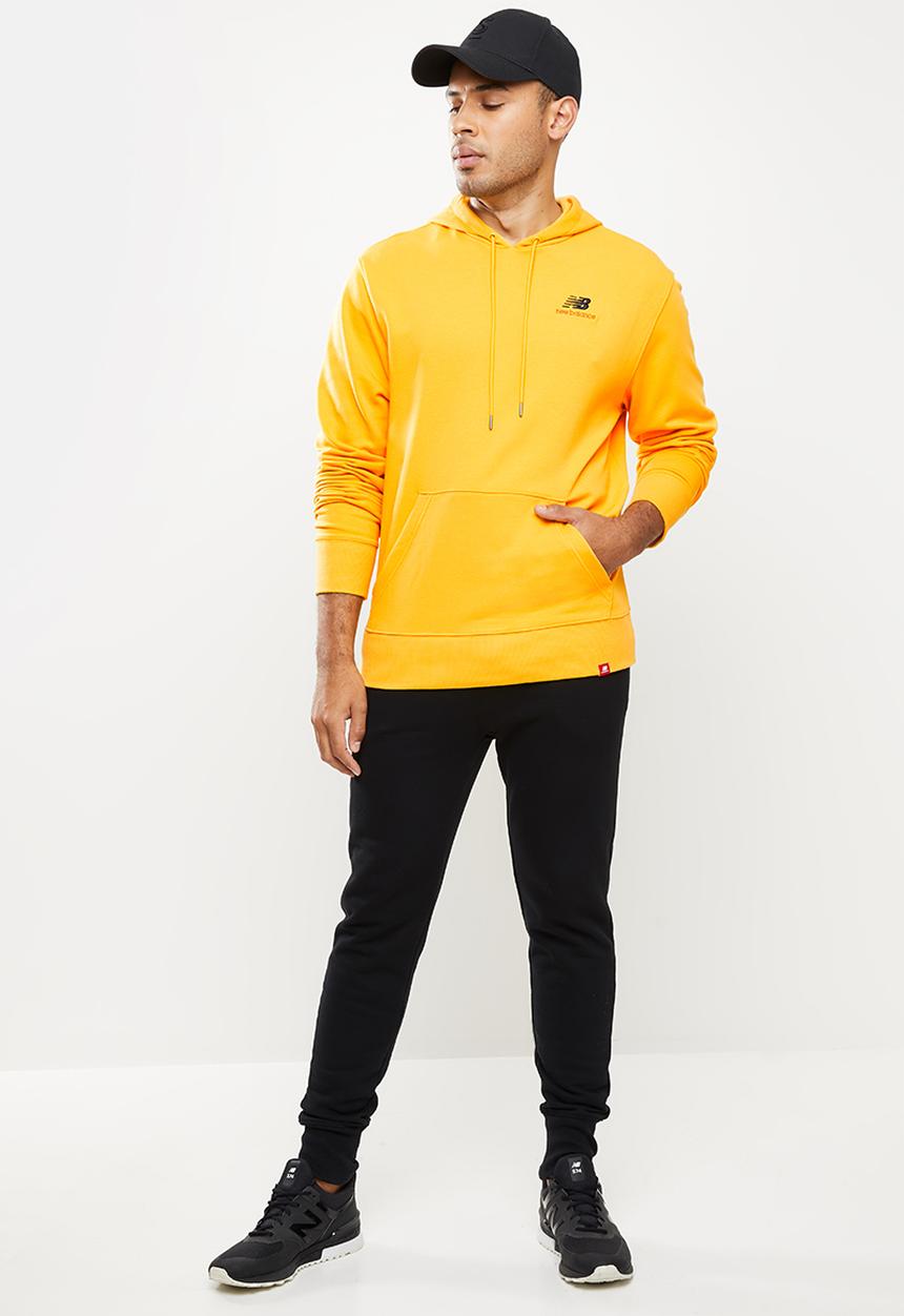 New Balance  - Nb essentials embroidered hoodie - yellow