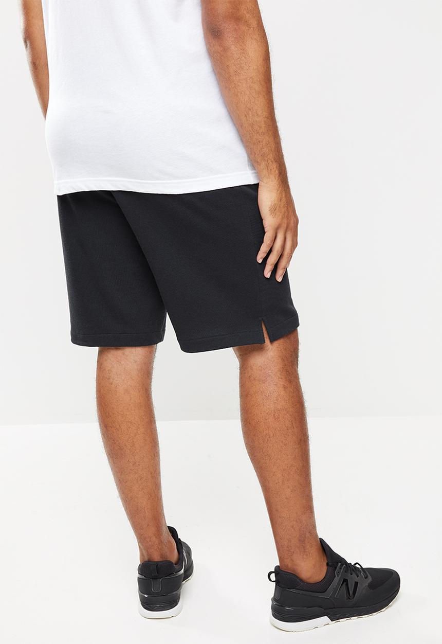 New Balance  - Nb classic core short - black