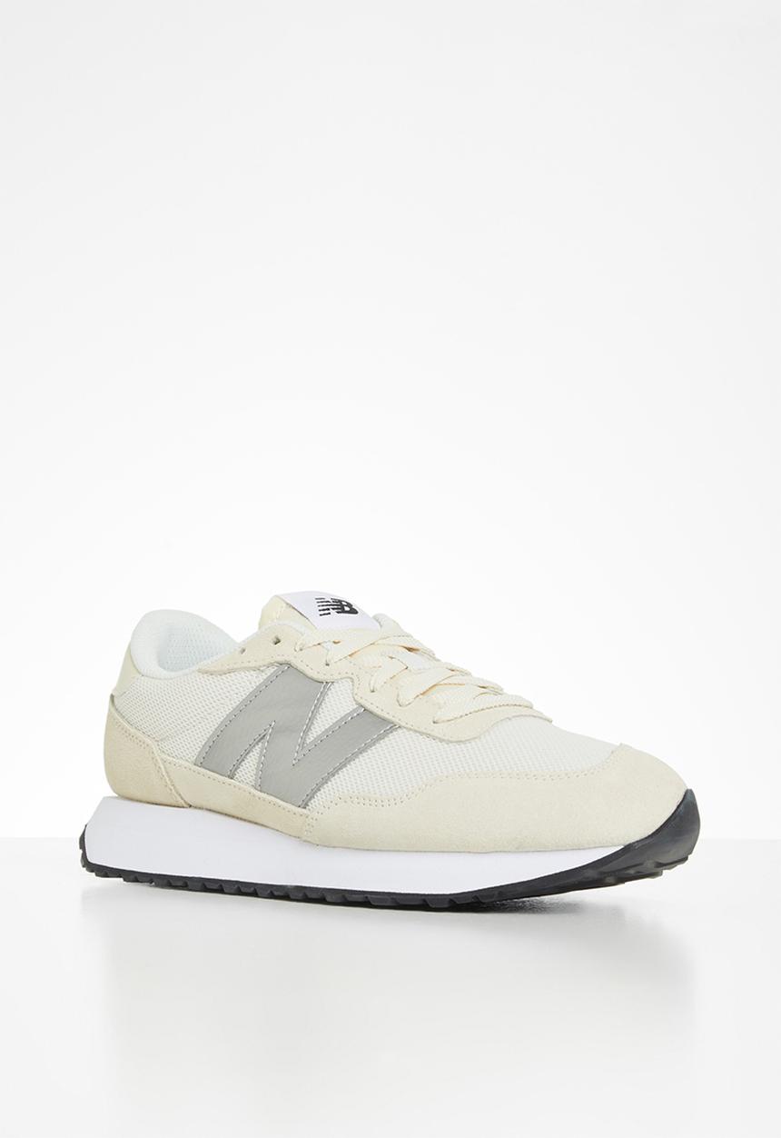 New Balance  - 237 - sea salt (108)