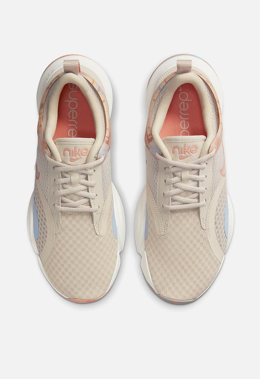 Nike - Superrep go 2 - desert sand/crimson bliss-summit white