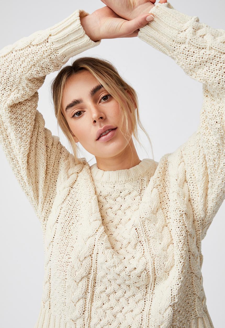 Cotton On - Heritage cable chenille pullover - pastry