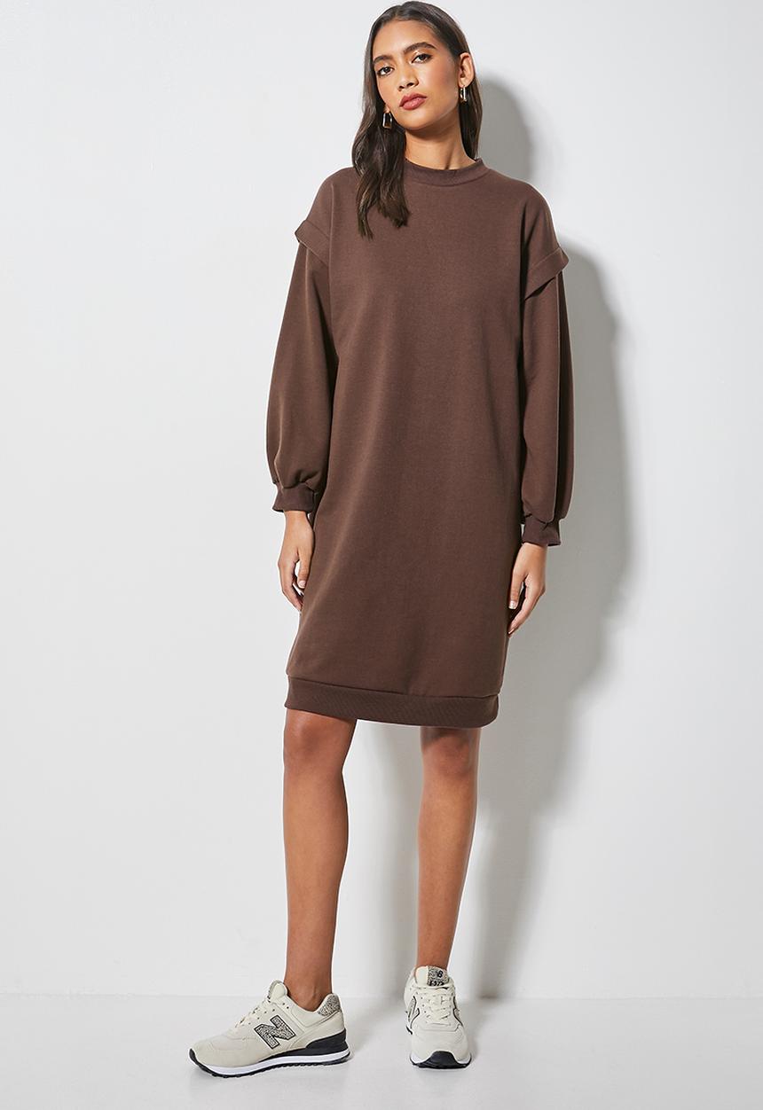 Superbalist - Dropped shoulder oversize sweat dress - brown