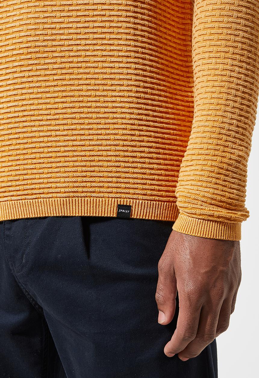 Superbalist - Enzyme wash crew neck - yellow