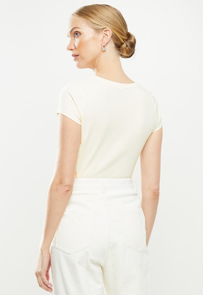GUESS - Short sleeve Guess brenda tee - off white