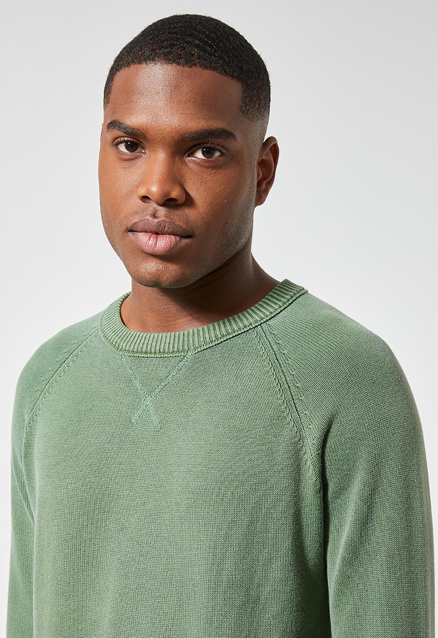 Superbalist - Enzyme wash crew neck - sage