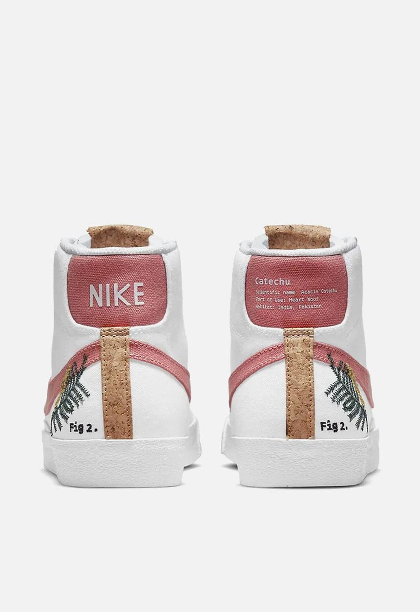 Nike - Blazer mid '77 se - white/light sienna-white