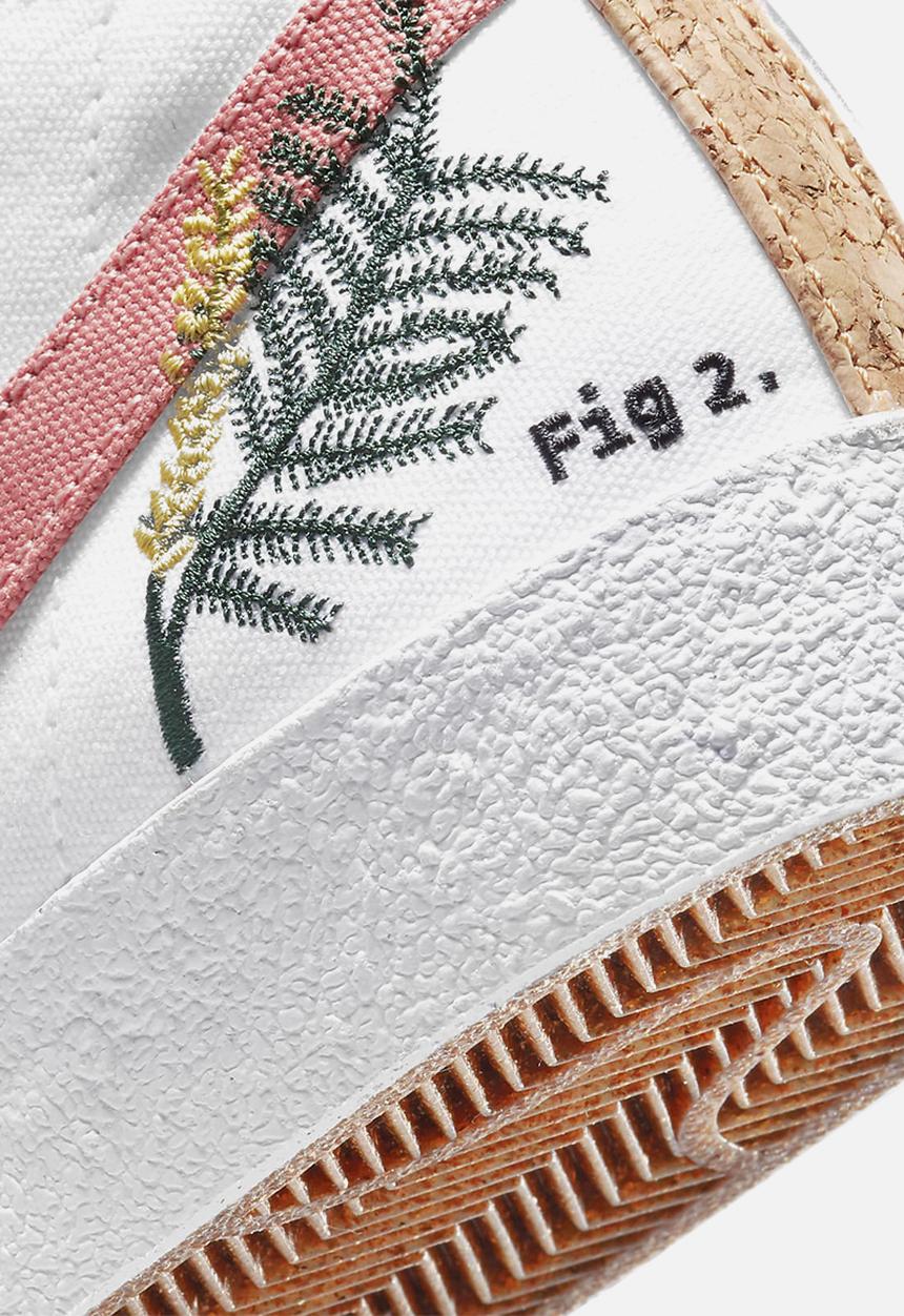 Nike - Blazer mid '77 se - white/light sienna-white