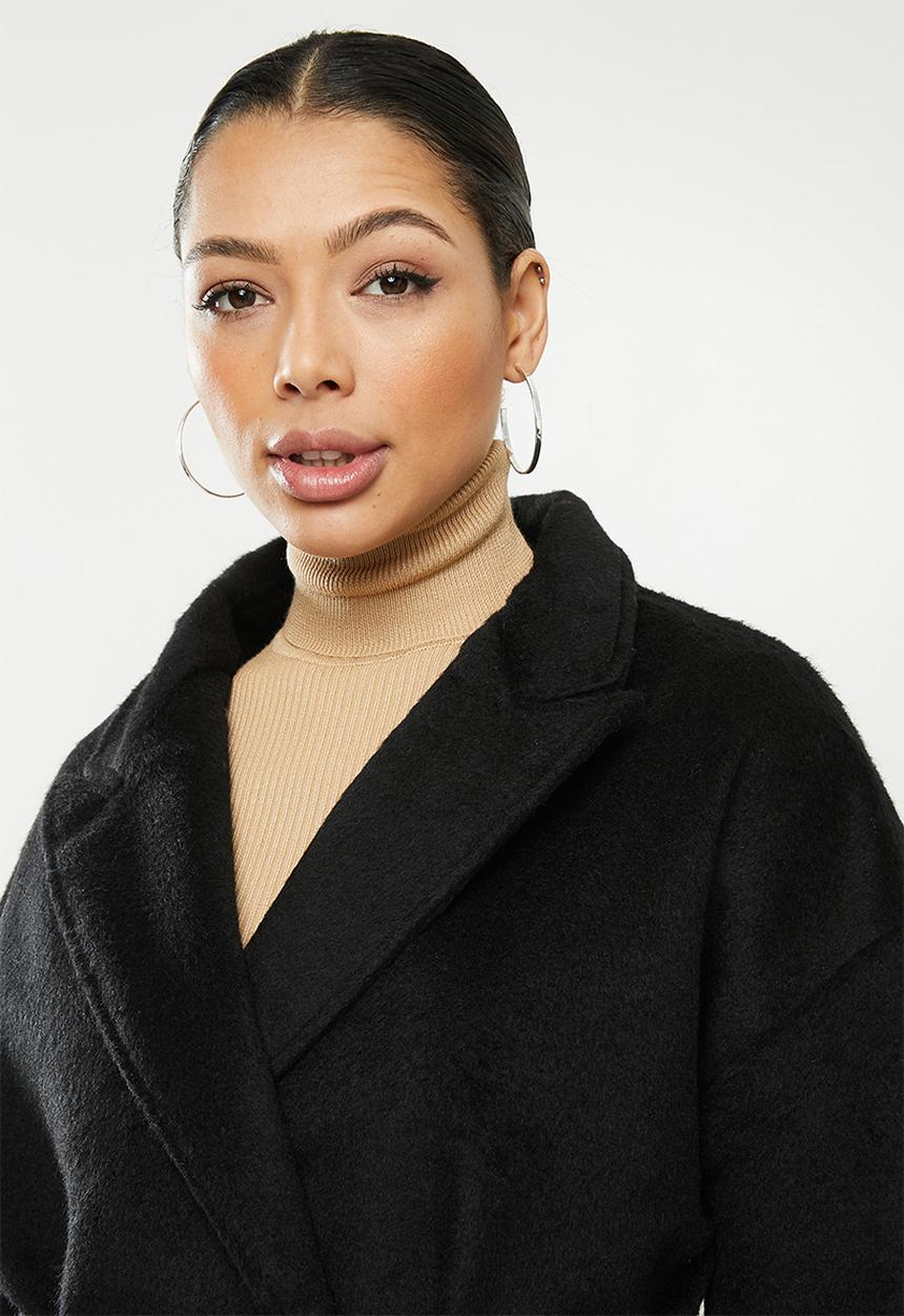 Missguided - Drop shoulder belted crop formal - black