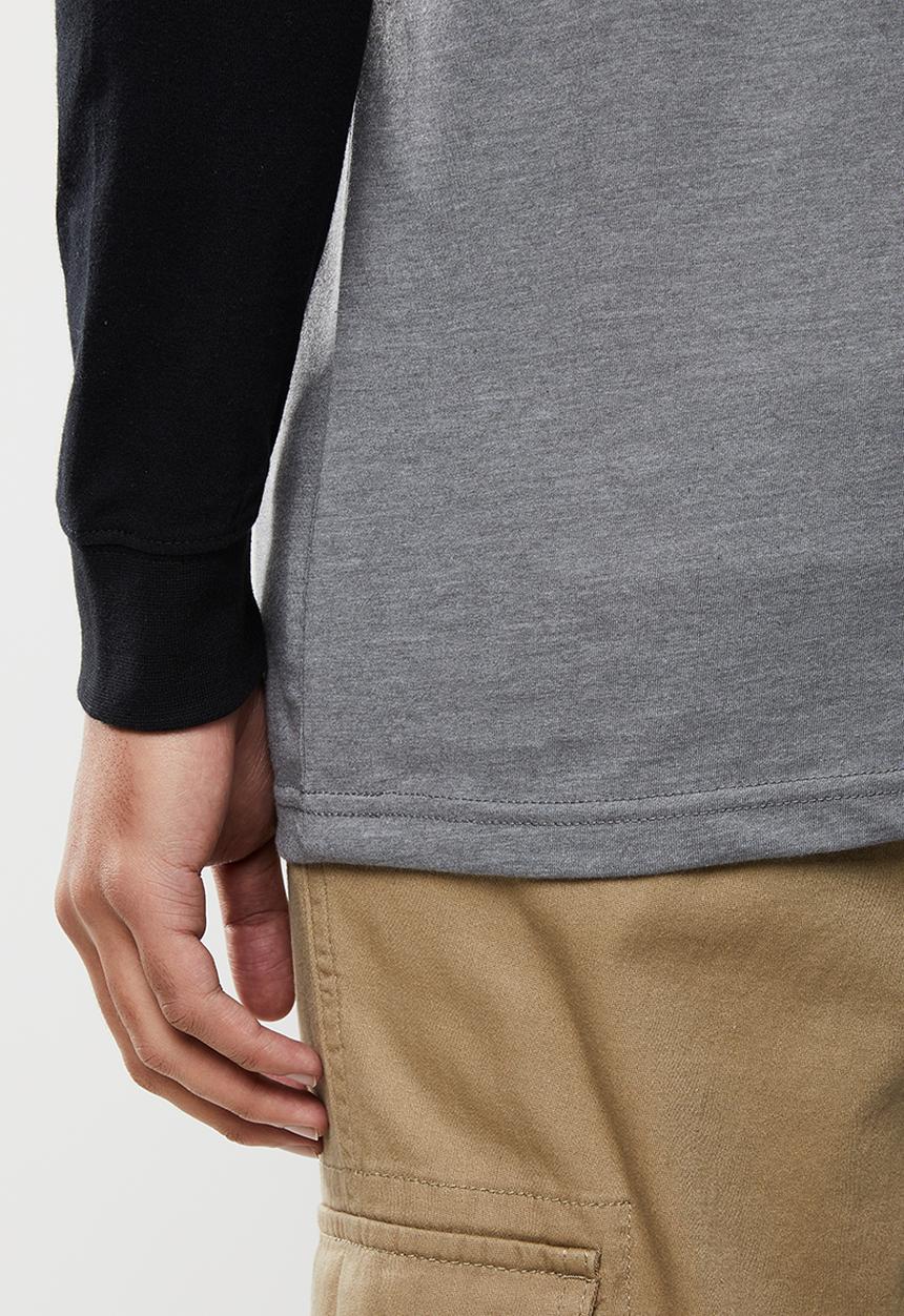 RVCA - Big RVCA pick up hood - black & grey