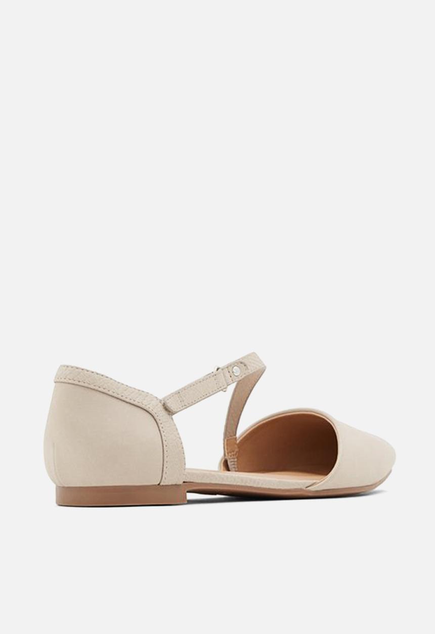 Call It Spring - Freeda pump - medium grey