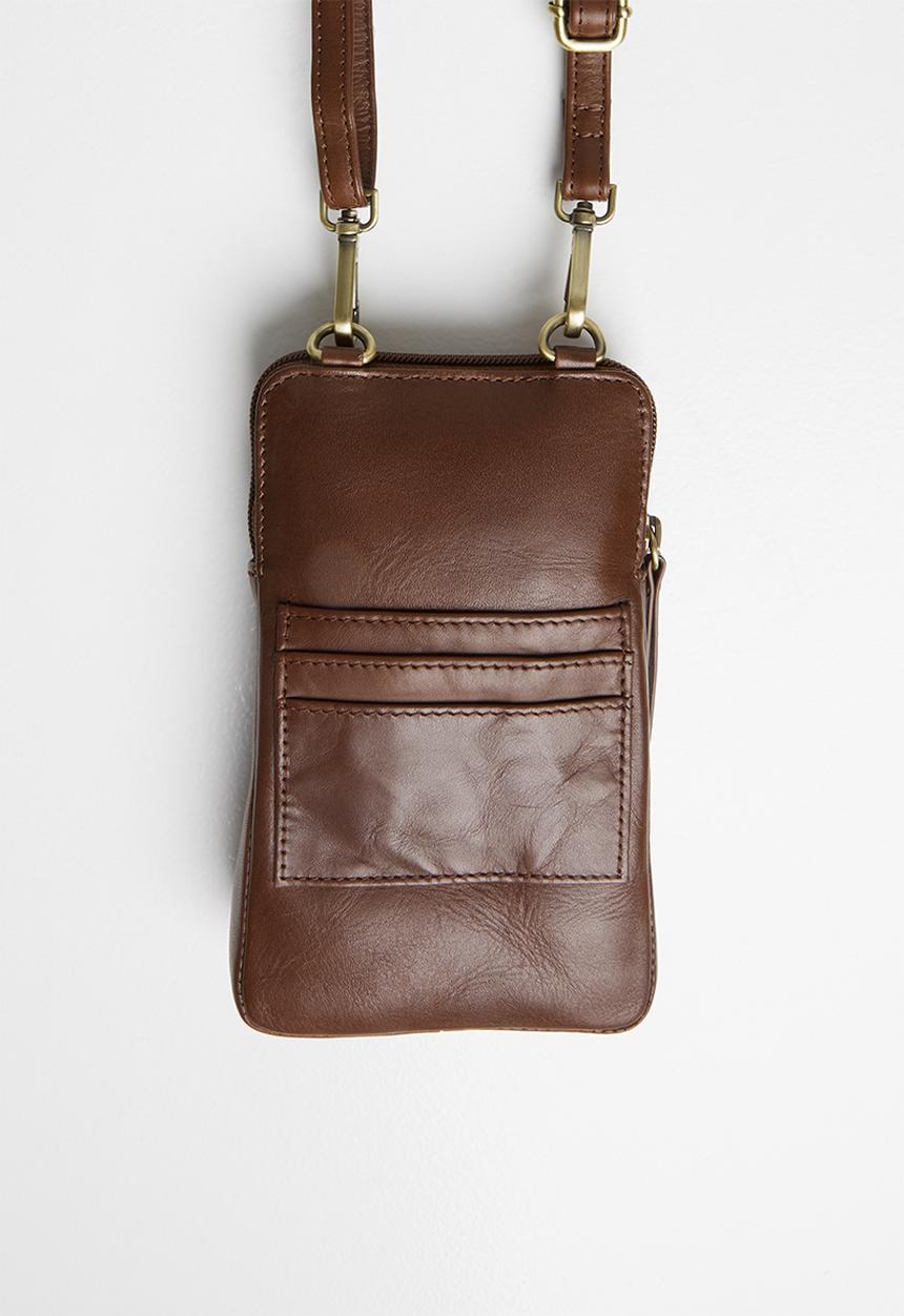 BUSBY - Jackie on the go crossbody - brown