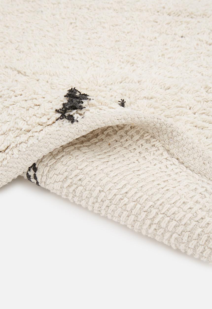 Sixth Floor - Lines tufted bath mat - black & neutral 