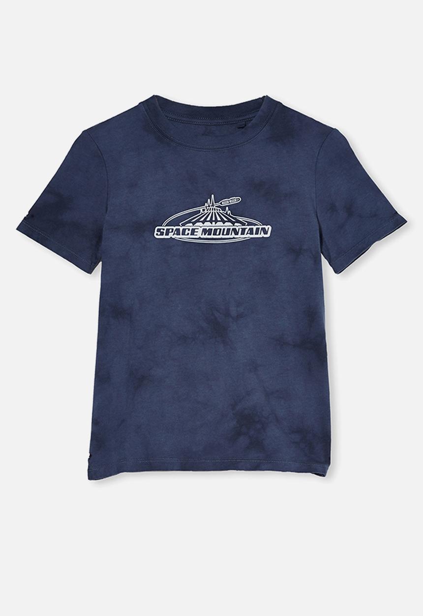 Cotton On - Co-lab short sleeve tee - lcn dis vintage navy tie dye / space mountain