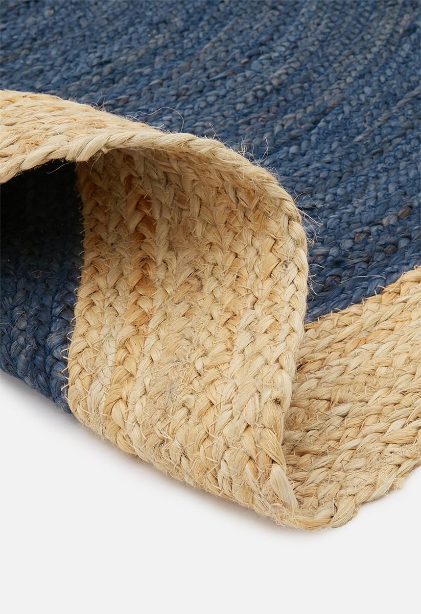Sixth Floor - Kaya round jute rug - navy & natural