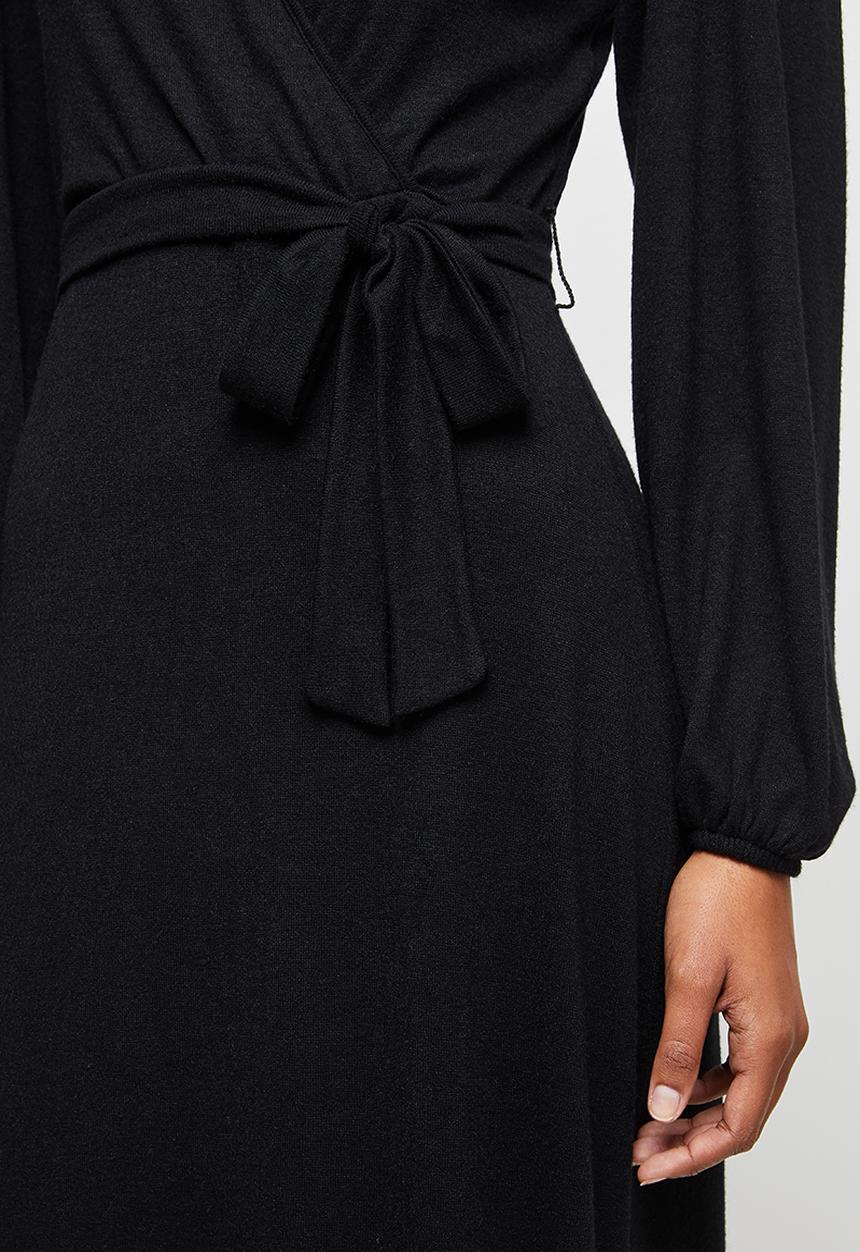 edit - Warm handle balloon sleeve wrap dress - black